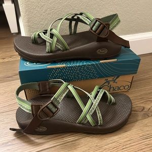Women’s Chacos Sandals